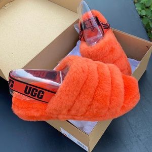 UGGS Fluff Yeah Slippers / Orange / New in box / 9W